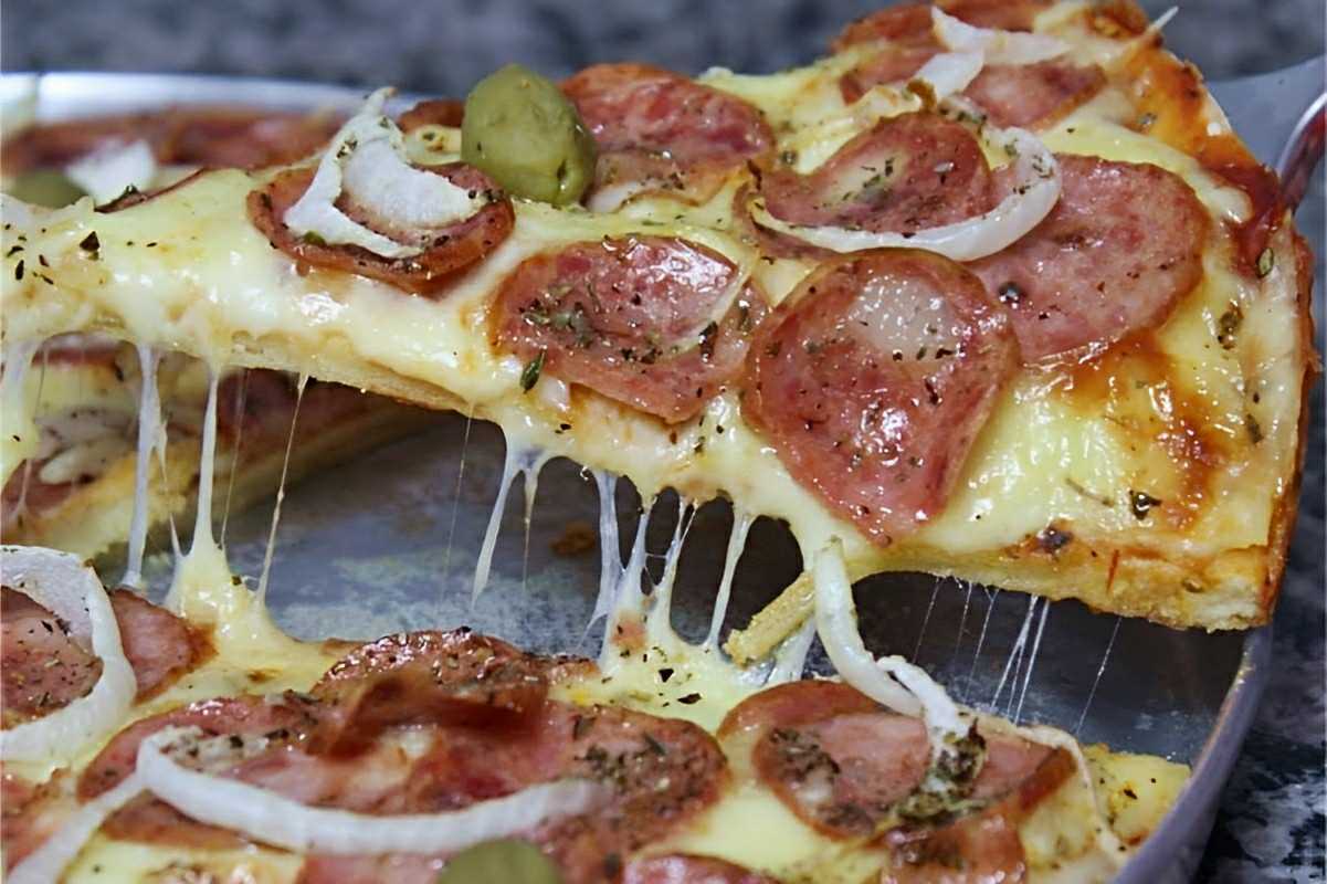 Pizza caseira fácil que eu aprendi e nunca mais comprei pizza em casa