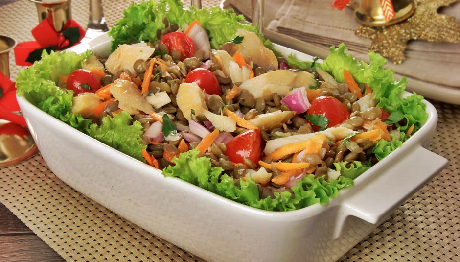 Receita de Salada De Bacalhau Com Lentilha E legumes | Pilotando Fogão