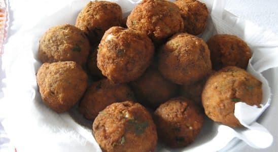 Bolinho De Arroz Com Carne Moída