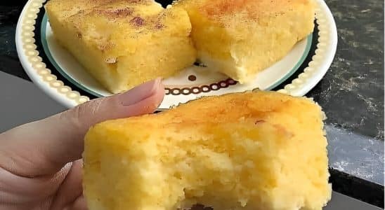 Bolo De Milho Com Flocão