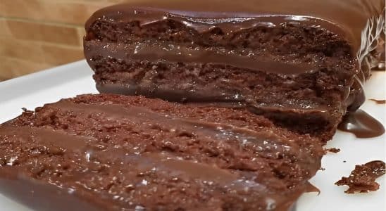 Bolo De Chocolate Recheado Com Brigadeiro Gourmet