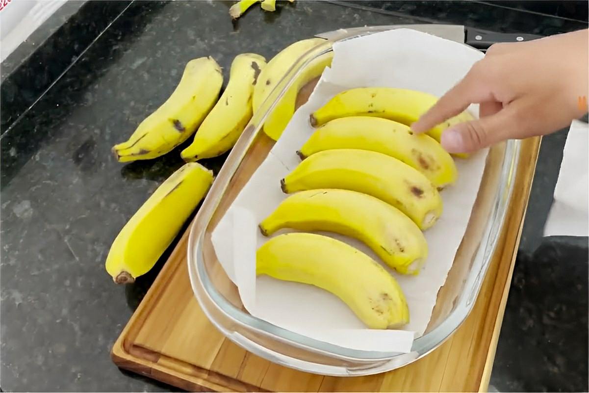 Como conservar banana madura para que elas durem mais tempo depois que ...