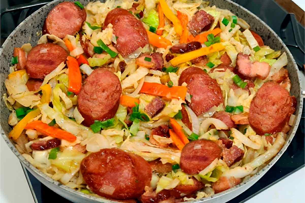 Repohlo Repolho refogado muito bem temperado com bacon e calabresa fica muito ...