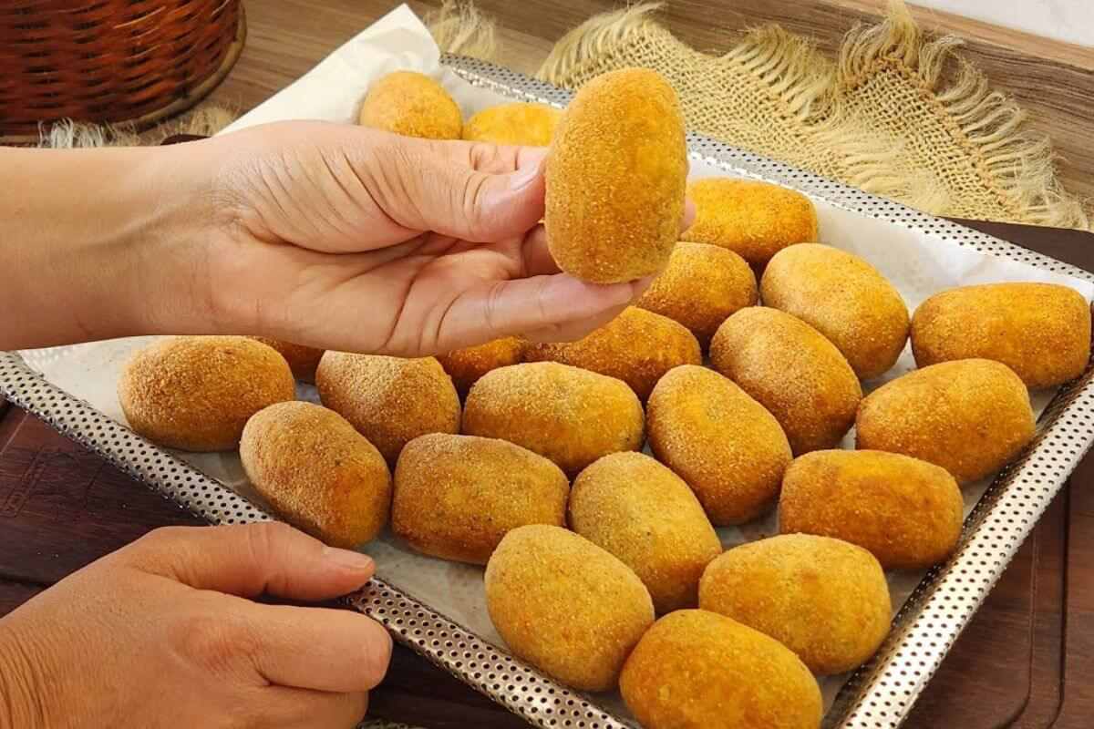 Bolinho De Frango