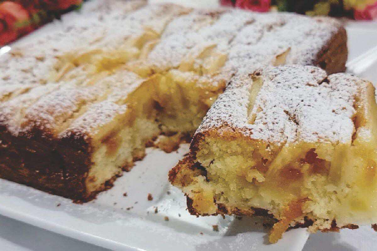 Bolo De Maçã