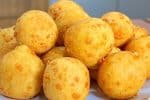 Bolinho De Queijo