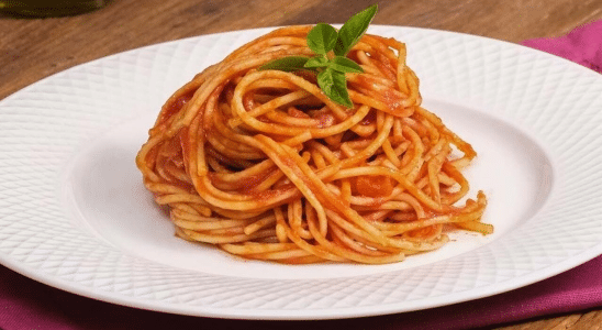 Macarrão De Restaurante