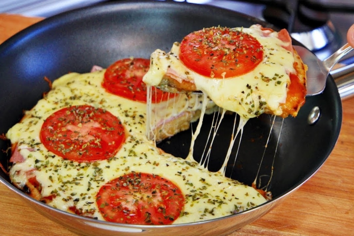 Receita de Pizza de Frigideira: Pronta em Minutos e Deliciosa