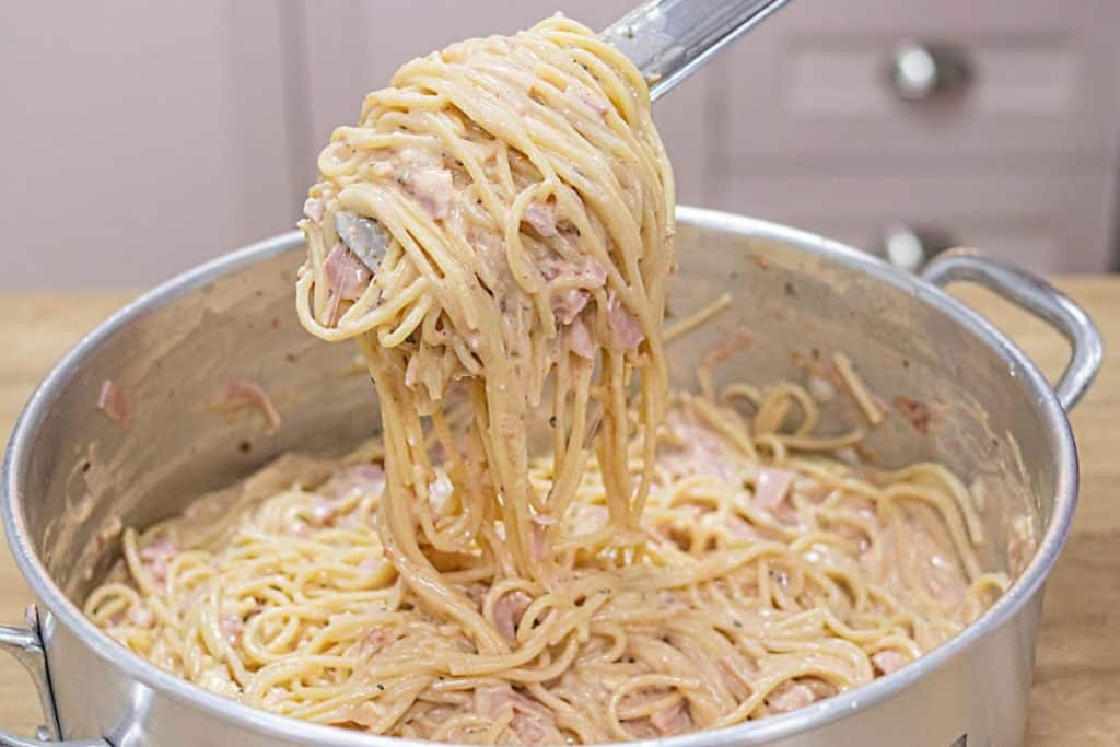 Macarrão Com Creme De Leite