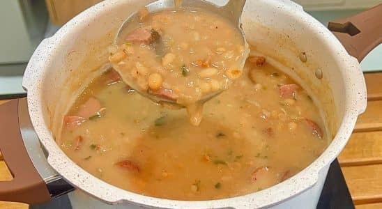 Feijão Saboroso E Com Caldo Grosso