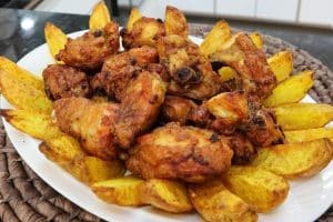 Frango com Batatas na Airfryer: Uma Receita Clássica e Irresistível Para Seus Almoços!