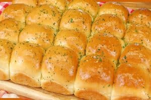 Receita de Pão de Alho Caseiro que Vai Transformar seu Churrasco!