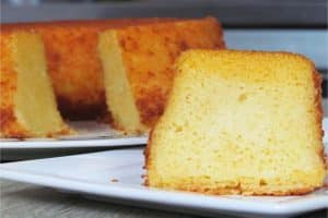 Bolo Cremoso de Fubá: macio, delicioso e fácil de fazer