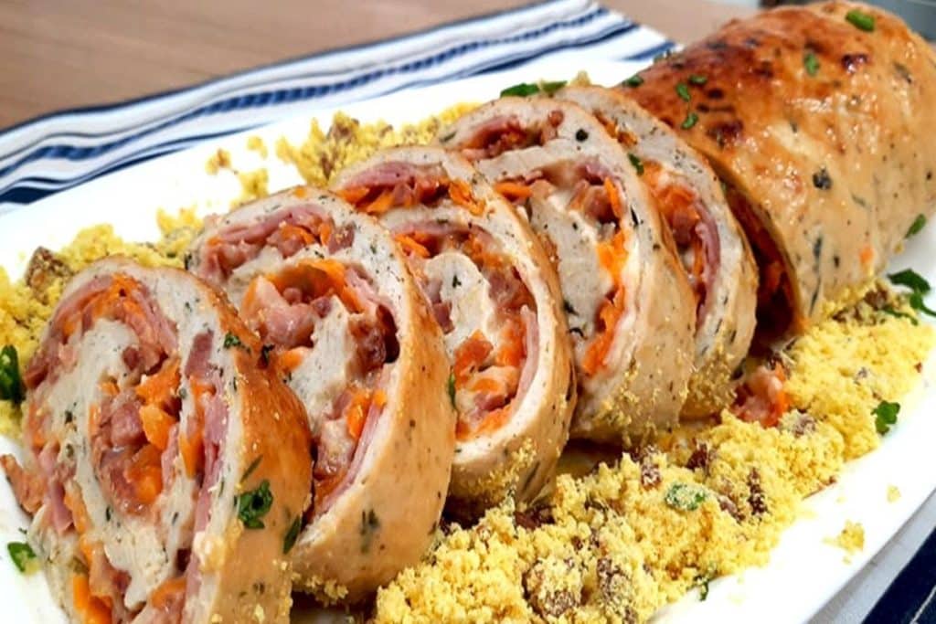 Rocambole de Frango Recheado: Uma Receita Irresistível para Qualquer Ocasião!