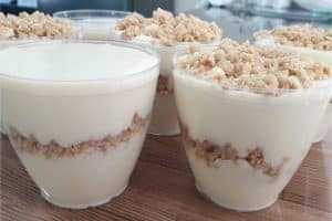 Sobremesa de 4 Ingredientes: Um Doce Simples, Econômico e Irresistível