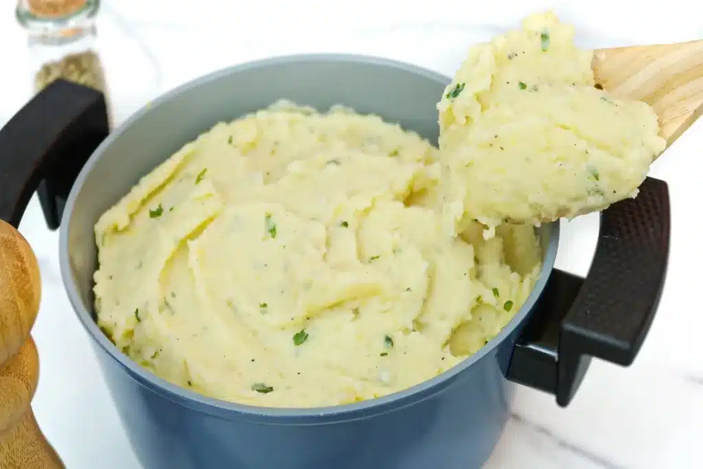 Purê de Batata Cremoso: O Acompanhamento Perfeito para Qualquer Refeição