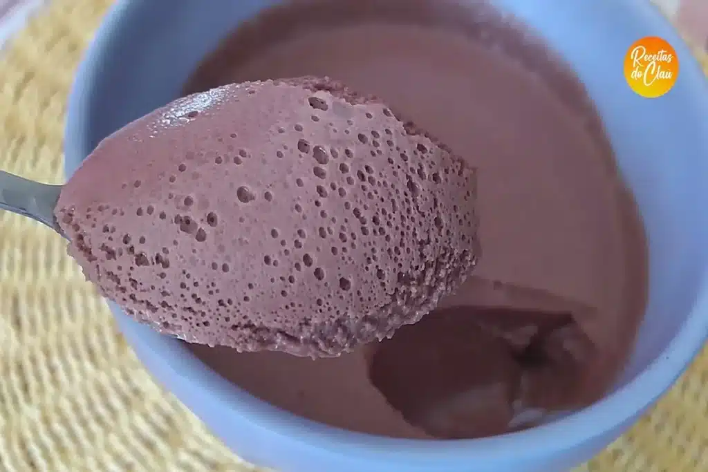 Mousse de Chocolate Cremoso: Uma Sobremesa Irresistível!