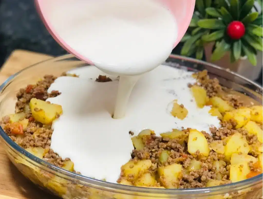 Batata com Carne Moída Cremosa e Gratinada: Uma Receita Simples e Irresistível