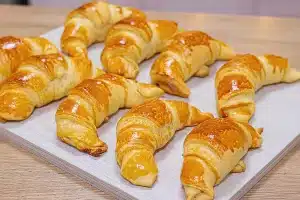 Croissant Caseiro: O Segredo para um Folhado Perfeito