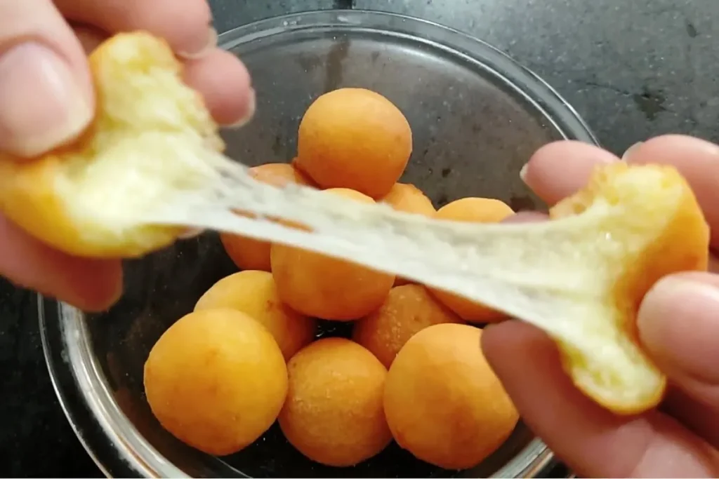 Bolinha De Queijo Com 3 Ingredientes: Petisco Rápido, Fácil E Delicioso 7 Bolinha De Queijo