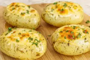 Batata recheada de forno: uma opção prática e deliciosa para um jantar diferente