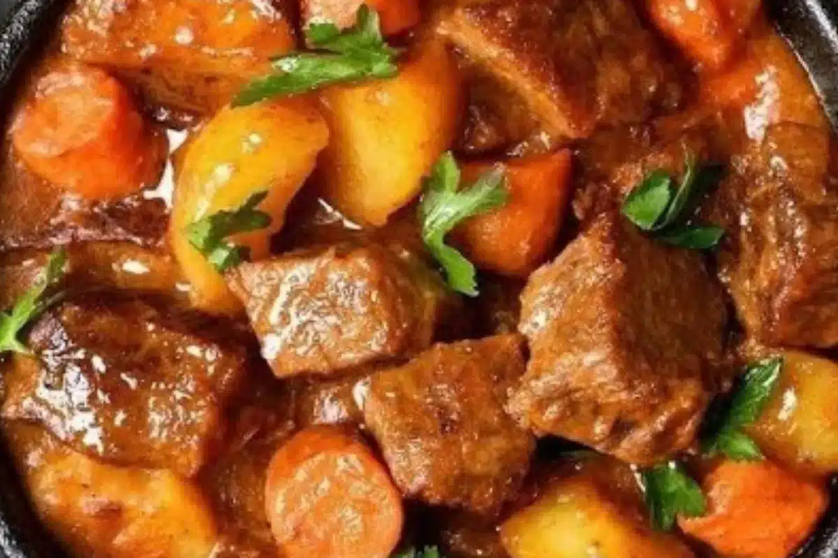 Carne de panela com legumes