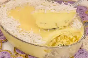 Gelado de abacaxi sem leite condensado: sobremesa leve, refrescante e deliciosa para o verão!