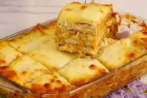 Lasanha de frango cremosa: suculenta, fácil de fazer e perfeita para reunir a família