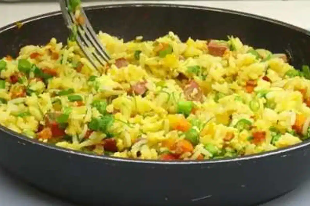 Receita com arroz amanhecido