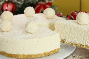 Torta Rafaello cremosa e irresistível com sabor de bombom