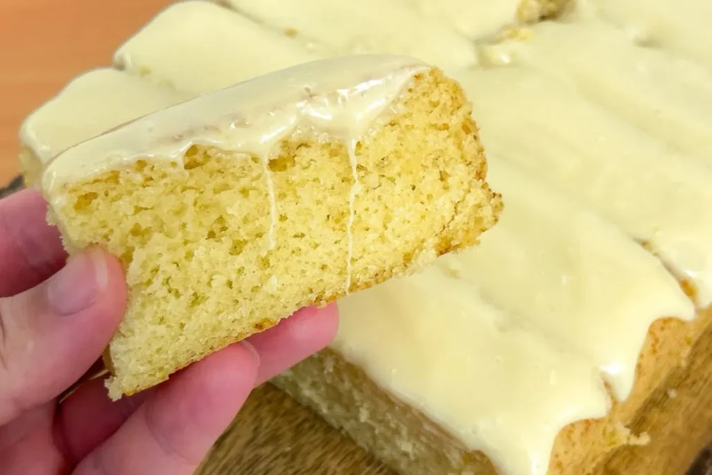 Bolo Moça Fofinho Com Cobertura Cremosa – Ideal Para O Café Da Tarde 7 Bolo Moça