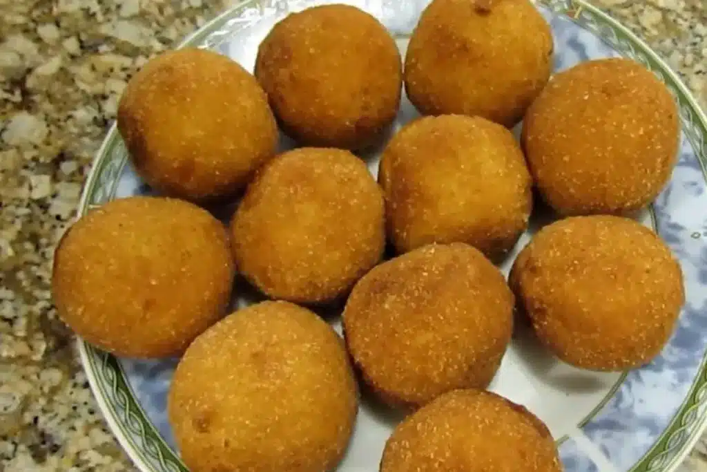 Bolinho Salgado De Milho Que Fiz Pro Aniversário Da Minha Filha - Todo Mundo Repetiu! 7 Bolinho Salgado De Milho