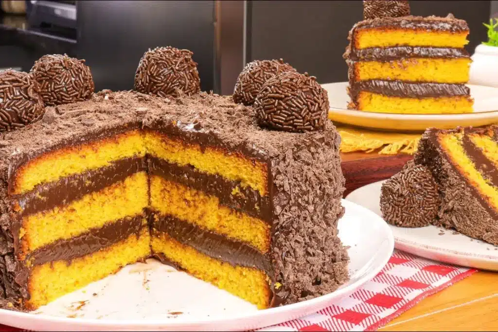 Bolo De Cenoura Com Brigadeiro Que Vai Impressionar No Dia Das Mães 7 Bolo De Cenoura Dos Sonhos