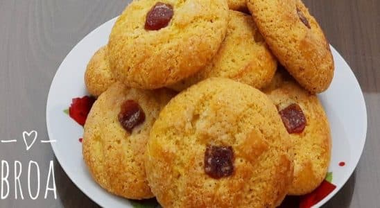Broa De Fubá Com Goiabada