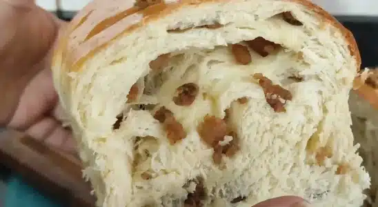 Pão De Torresmo